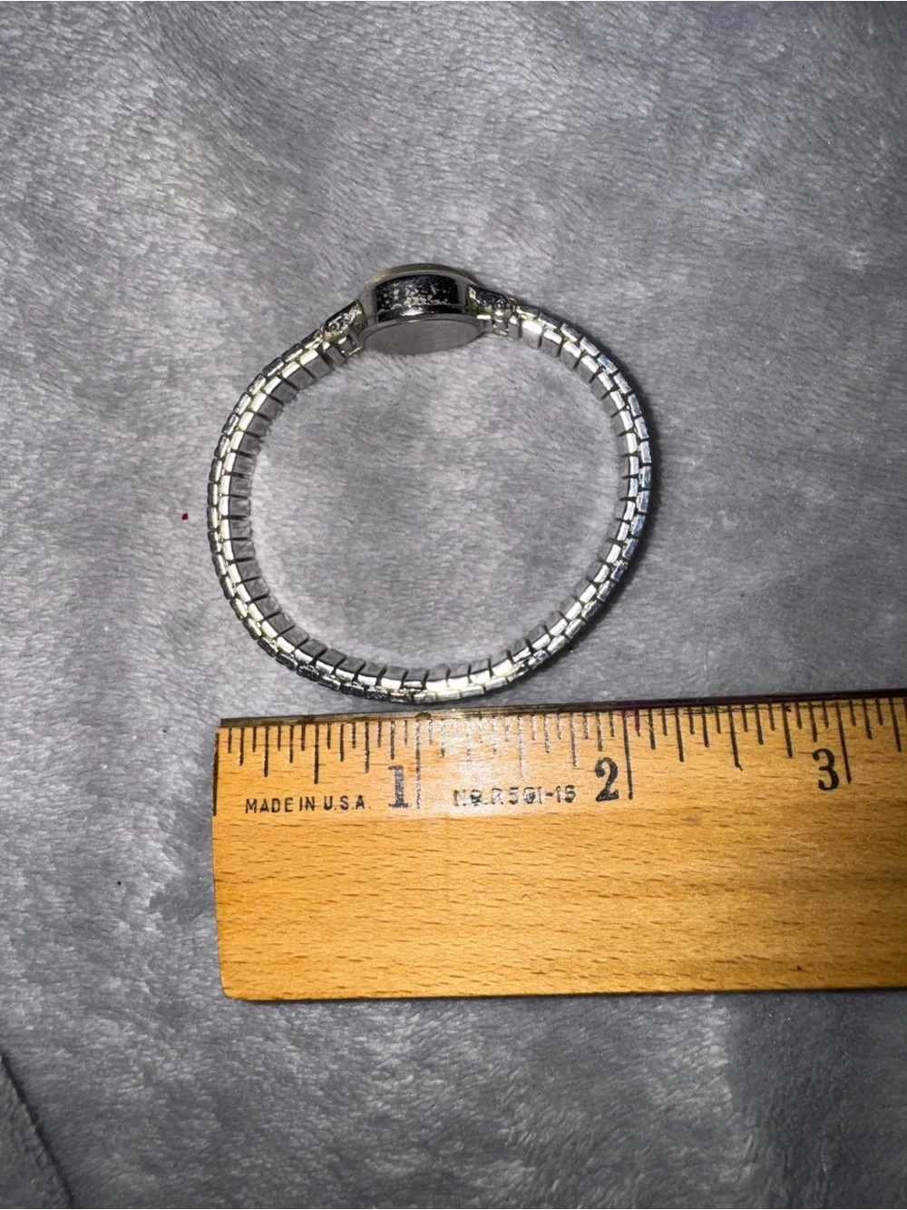Vintage Silver-Tone Stretch Bracelet Watch